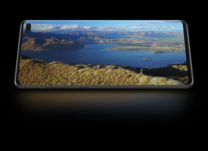 Samsung Galaxy S10+-иммерсивный экран